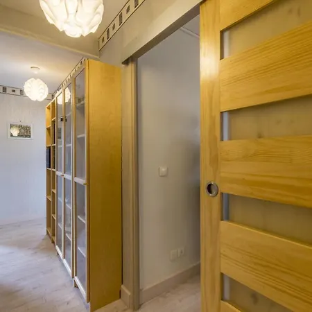 Port Marianne - Premiere Conciergerie Apartment *